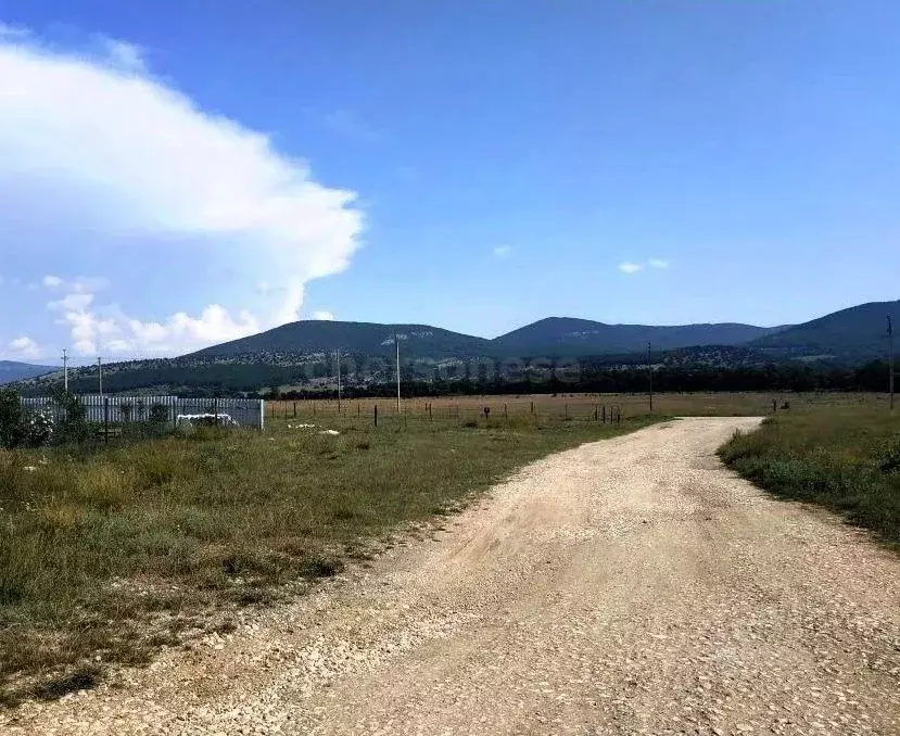 Участок в Севастополь с. Орлиное, ул. Ласпинская (50.0 сот.) - Фото 1