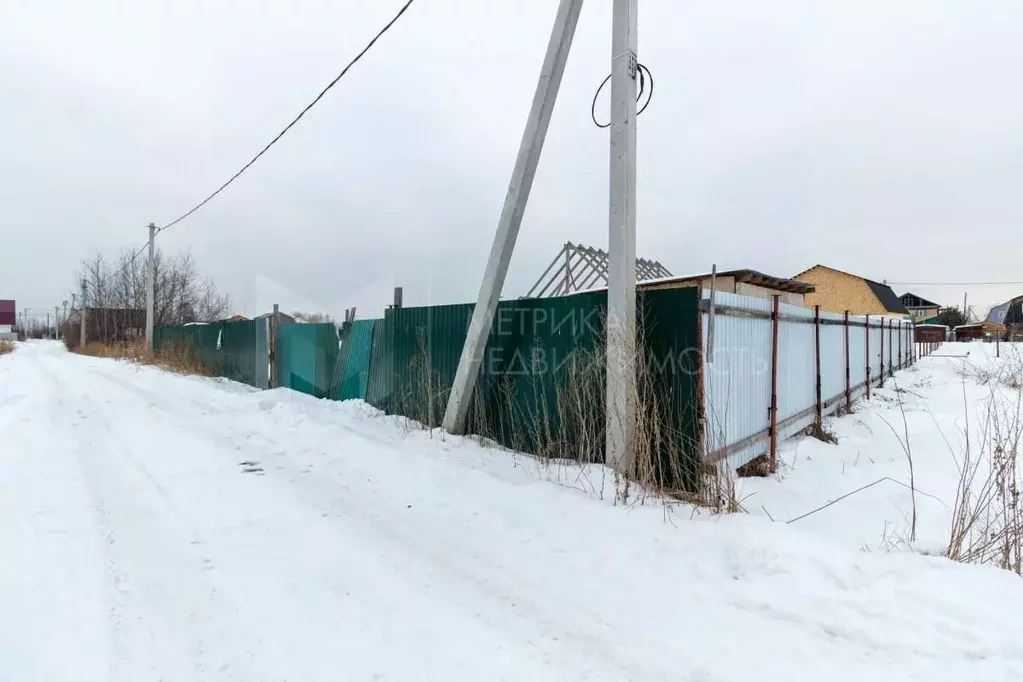 Участок в Тюменская область, Тюмень Якорь садовое товарищество, ул. ... - Фото 1