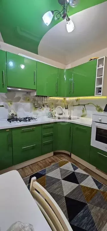 2-к. квартира, 54 м, 1/9 эт. - Фото 1
