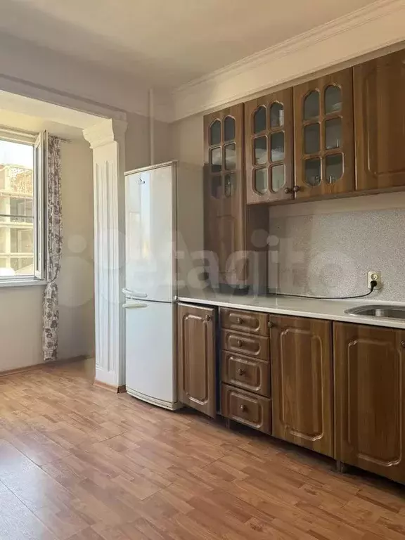 2-к. квартира, 56 м, 4/10 эт. - Фото 0