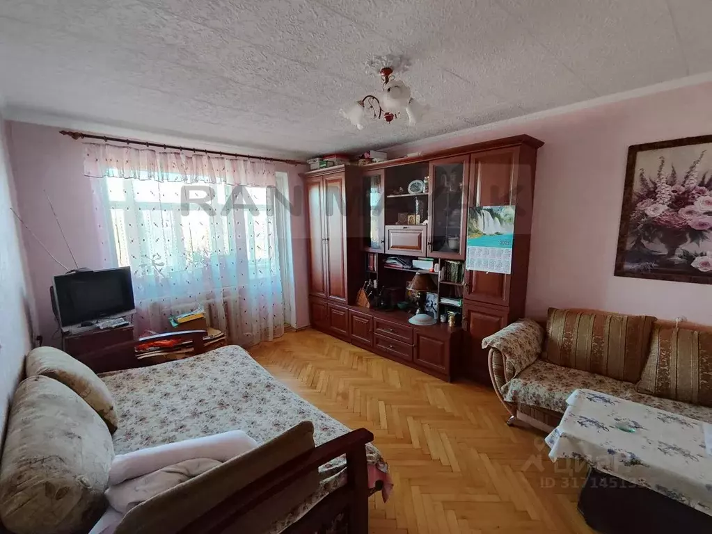 2-к кв. Адыгея, Майкоп ул. Ленина, 8 (51.0 м) - Фото 0