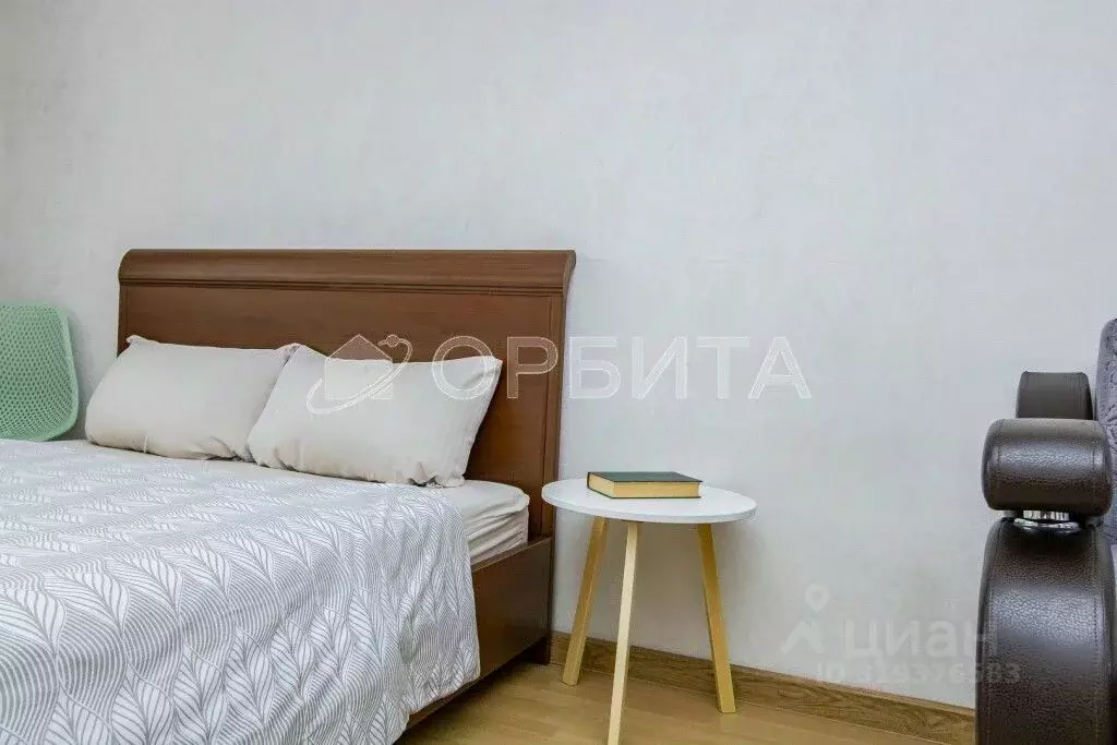 1-к кв. Тюменская область, Тюмень ул. Мельникайте, 69 (35.0 м) - Фото 1