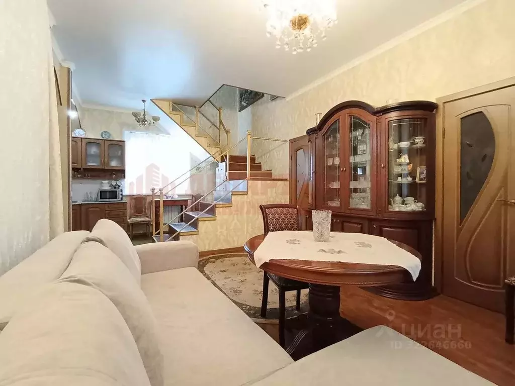 Дом в Астраханская область, Астрахань ул. Сакко и Ванцетти, 21 (94 м) - Фото 1