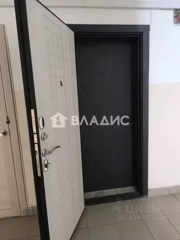 1-к кв. Бурятия, Улан-Удэ просп. Строителей, 5А (33.2 м) - Фото 2