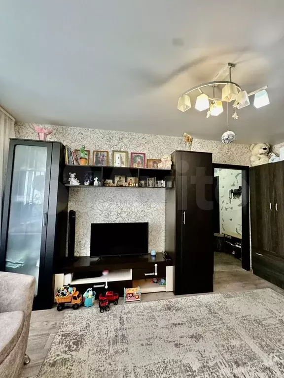 2-к. квартира, 43 м, 5/5 эт. - Фото 1