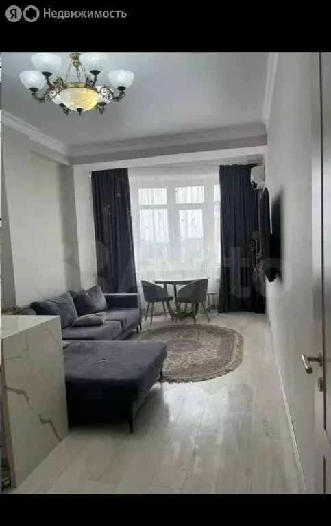 2-комнатная квартира: Махачкала, проспект Амет-хана Султана, 37 (52 м) - Фото 0