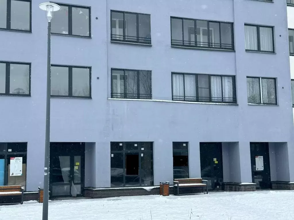 Помещение свободного назначения в Санкт-Петербург пос. Парголово, дор. ... - Фото 1