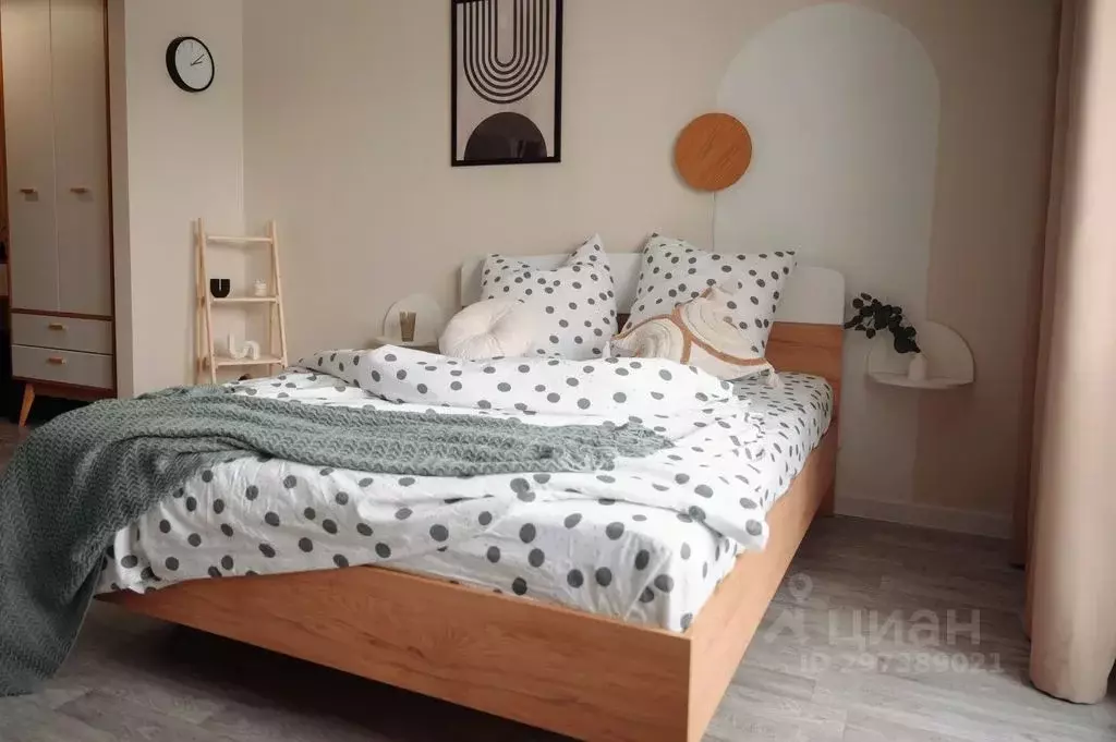 Студия Ханты-Мансийский АО, Сургут Университетская ул., 45/1 (29.0 м) - Фото 1