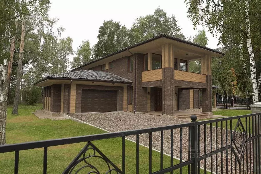 Дом в Москва № 103 кв-л,  (371 м) - Фото 2