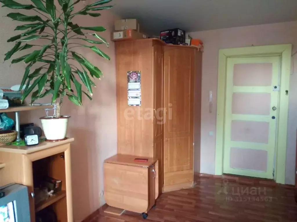 Комната Коми, Ухта ул. 30 лет Октября, 12 (13.4 м) - Фото 1