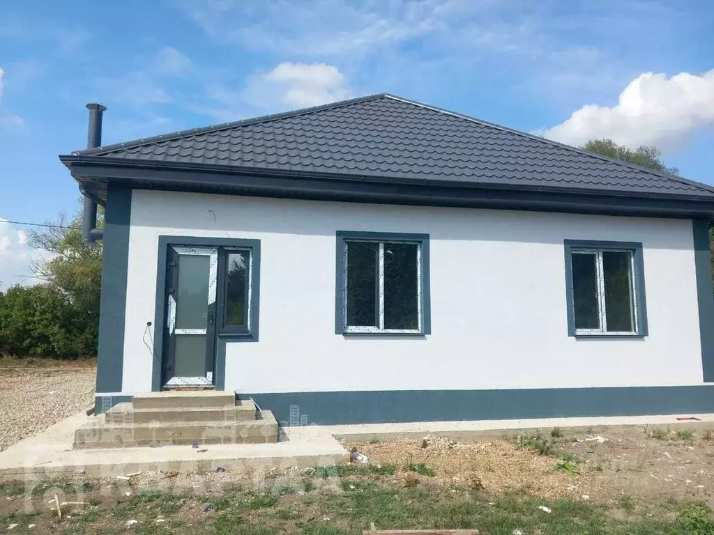 Дом в Краснодарский край, Крымск ул. Чабанова, 46 (110 м) - Фото 1