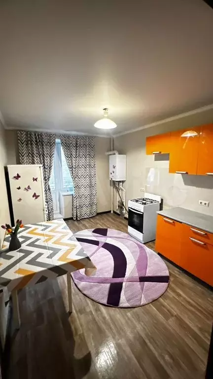 2-к. квартира, 63 м, 5/10 эт. - Фото 0
