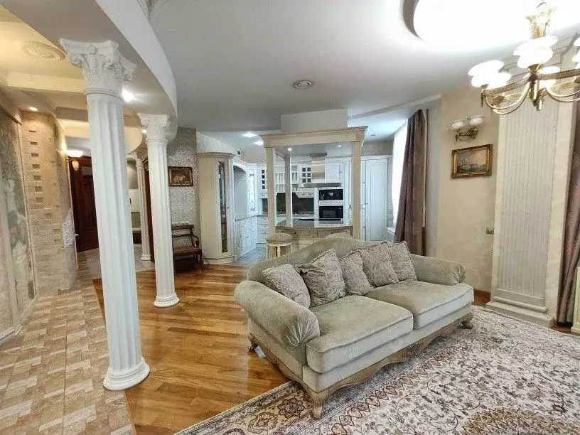 3-к кв. Свердловская область, Екатеринбург ул. Сакко и Ванцетти, 99 ... - Фото 1