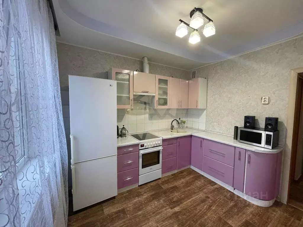 3-к кв. Белгородская область, Старый Оскол Восточный мкр, 14 (64.0 м) - Фото 2