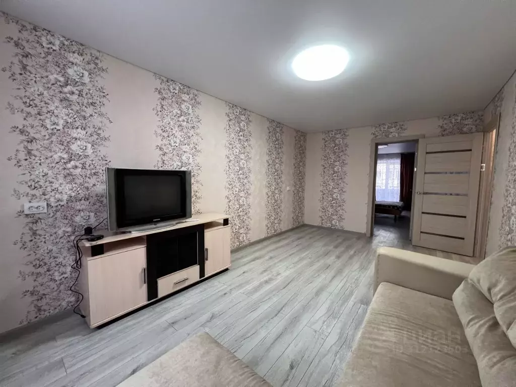 2-к кв. Челябинская область, Челябинск Свердловский просп., 9 (45.0 м) - Фото 1