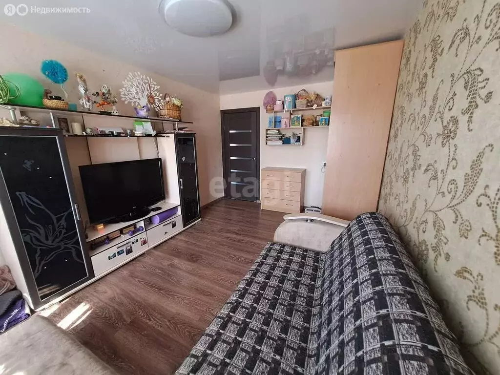 4-комнатная квартира: Верхняя Салда, улица Энгельса, 93к1 (63.3 м) - Фото 1