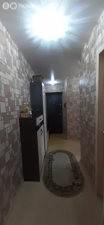 3-комнатная квартира: Курган, улица Пичугина, 16 (50.7 м) - Фото 1