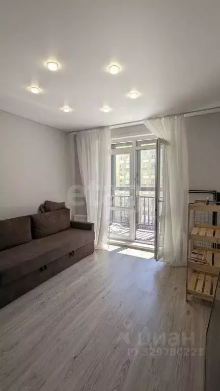 2-к кв. Удмуртия, Ижевск Камбарская ул., 94к2 (37.0 м) - Фото 1