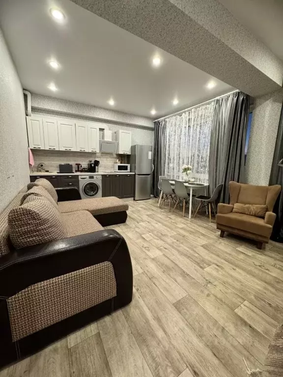 1-к кв. Сахалинская область, Южно-Сахалинск ул. Ленина, 563к2 (44.0 м) - Фото 2