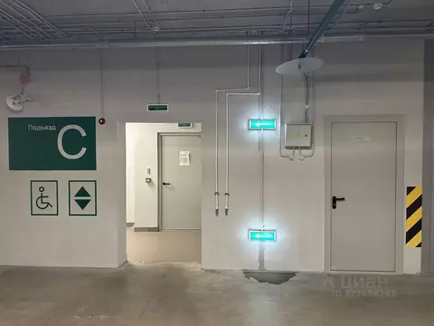 Гараж в Москва бул. Братьев Весниных, 1 (6 м)