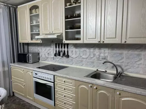 2-к кв. Новосибирская область, Новосибирск ул. Героев Революции, 32/2 ...