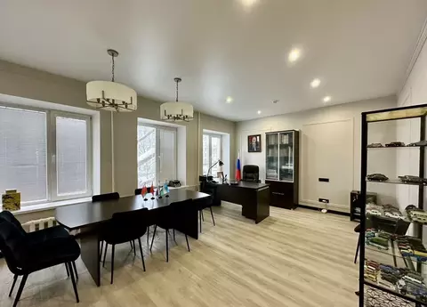 Офис в Санкт-Петербург Уральская ул., 1к2 (210 м)