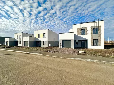 Дом в Челябинская область, Магнитогорск ул. Бирюзовая (199 м)