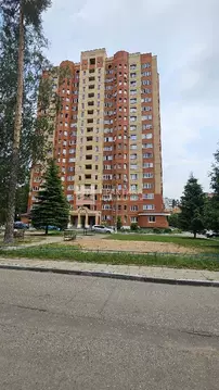 Продается 3-комнатная квартира