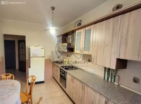 2-комнатная квартира: Калининград, Бассейная улица, 36 (64 м)