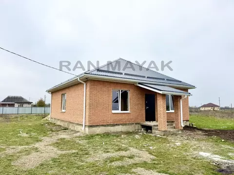 Дом в Адыгея, Майкоп городской округ, Ханская ст-ца ул. Вишневая (100 ...