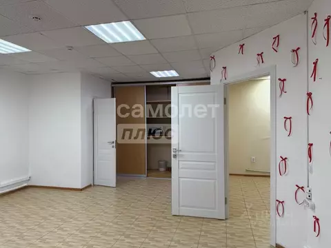 Помещение свободного назначения в Татарстан, Казань ул. Лазарева, 3 ...