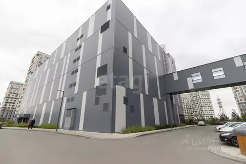 Гараж в Тюменская область, Тюмень ул. Первооткрывателей, 6 (13 м)