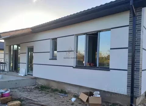 Дом в Крым, Симферопольский район, с. Первомайское ул. 40 лет Победы, ...
