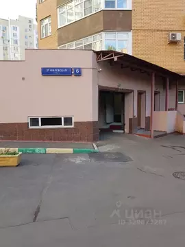 Гараж в Москва 2-я Филевская ул., 6к5 (20 м)