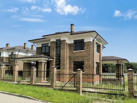 Коттедж в Москва Монреаль кп, 3 (220 м)