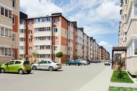 3-к кв. Адыгея, Тахтамукайский район, Яблоновский пгт ул. Тургеневское ...