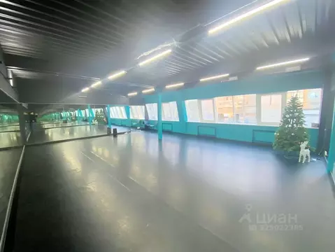 Помещение свободного назначения в Санкт-Петербург ул. ...