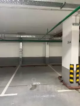 Гараж в Москва Тихвинская ул., 14к1 (15 м)