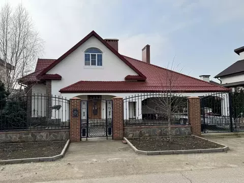 Коттедж в Краснодарский край, Краснодар ул. Баварская, 51 (455 м)