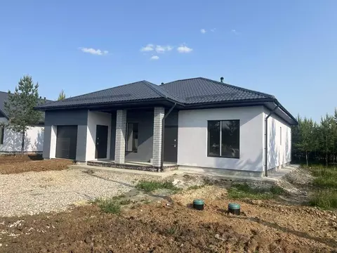 Дом в Свердловская область, Белоярский муниципальный округ, пос. ...