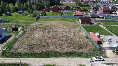 Участок в Тюменская область, Тюменский район, с. Перевалово ул. ...