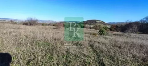 Участок в Крым, Бахчисарайский район, с. Красный Мак ул. ...