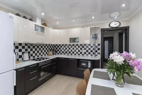 2-к кв. Тюменская область, Тюмень Широтная ул., 190 (66.5 м)