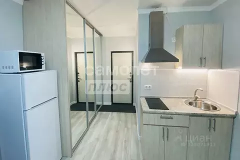 3-к кв. Москва Новороссийская ул., 25К1 (18.0 м)