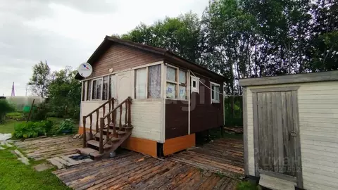 Дом в Ленинградская область, Киришский район, Пчевжинское с/пос, пос. ...