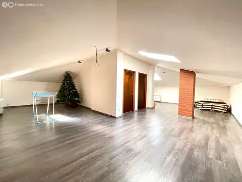 Дом в Республика Крым, муниципальный округ Алушта, село Верхняя ...