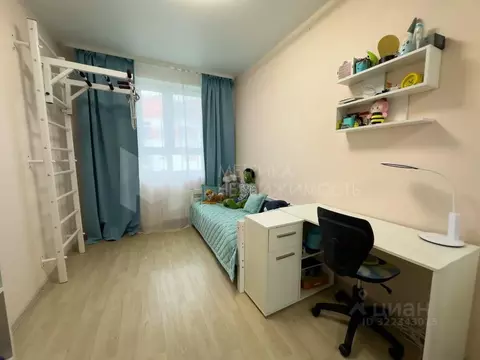 3-к кв. Тюменская область, Тюмень ул. Владимира Бахарева, 3к1 (71.0 м)