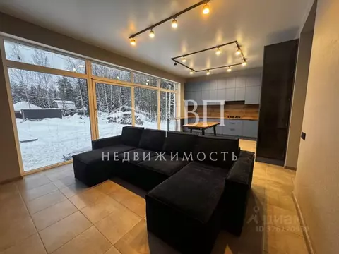 Дом в Ленинградская область, Тосненский район, Форносовское городское ...