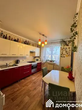 3-к кв. Омская область, Омск 6-й мкр, бул. Зеленый, 8 (64.0 м)