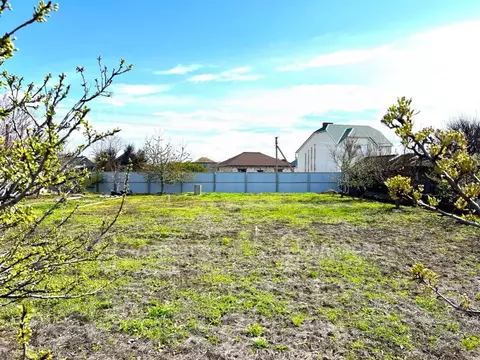 Участок в Волгоградская область, Среднеахтубинский район, ...